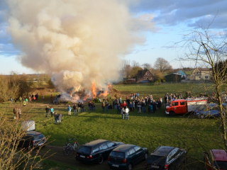 Osterfeuer_2015_021.jpg